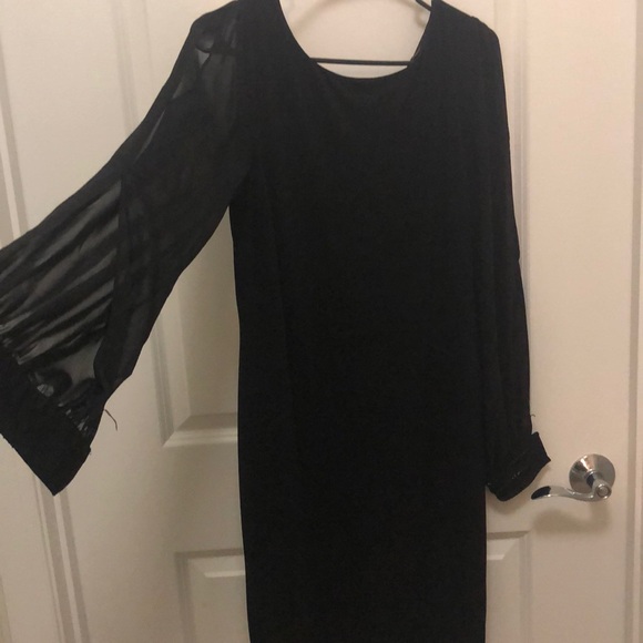 Dress - Picture 2 of 3